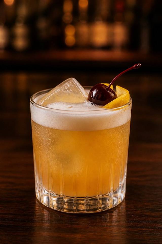 Amaretto Sour cocktail