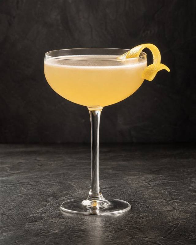 Between the Sheets cocktail