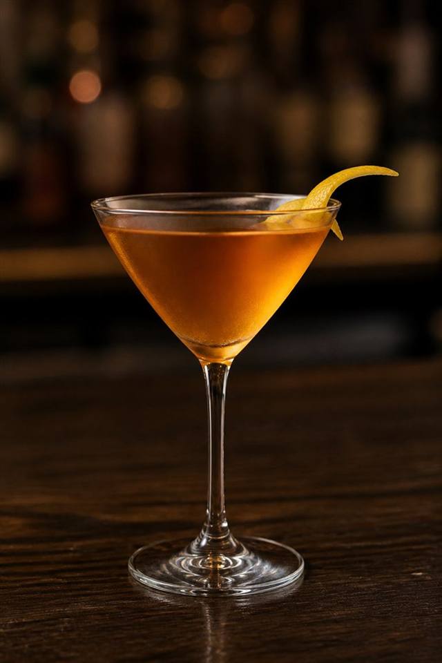 Dry Rob Roy cocktail