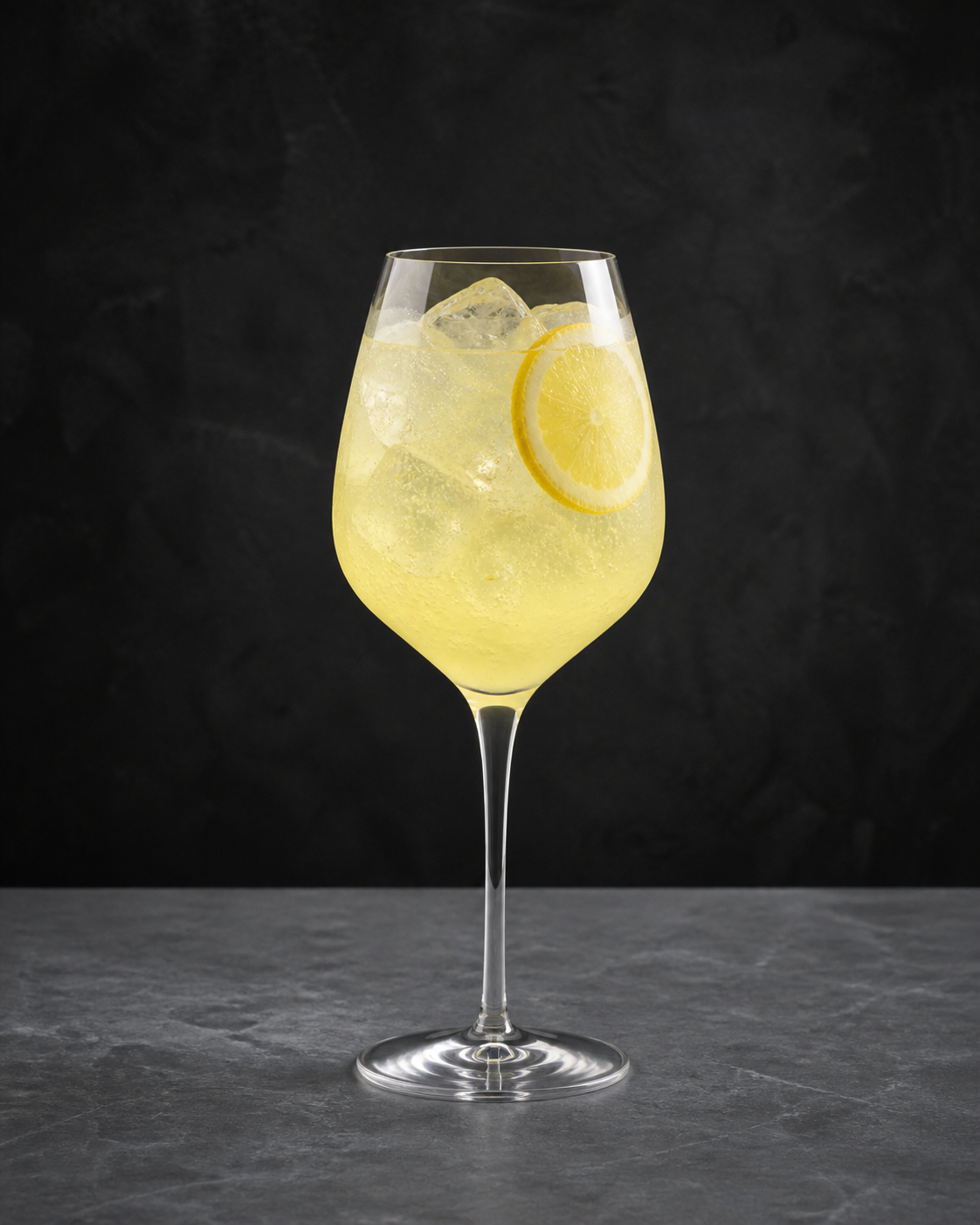 Limoncello Spritz cocktail